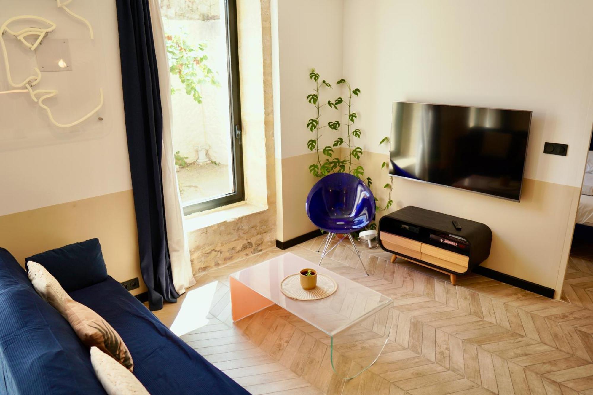 Roma Divine Home Cinema Et Jardin Nîmes Exteriér fotografie